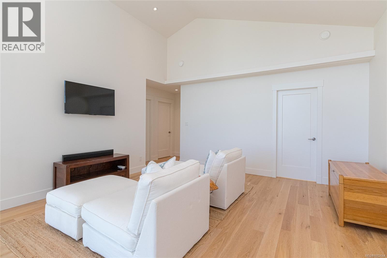 672 Mill Bay Pl, Mill Bay - Image 1