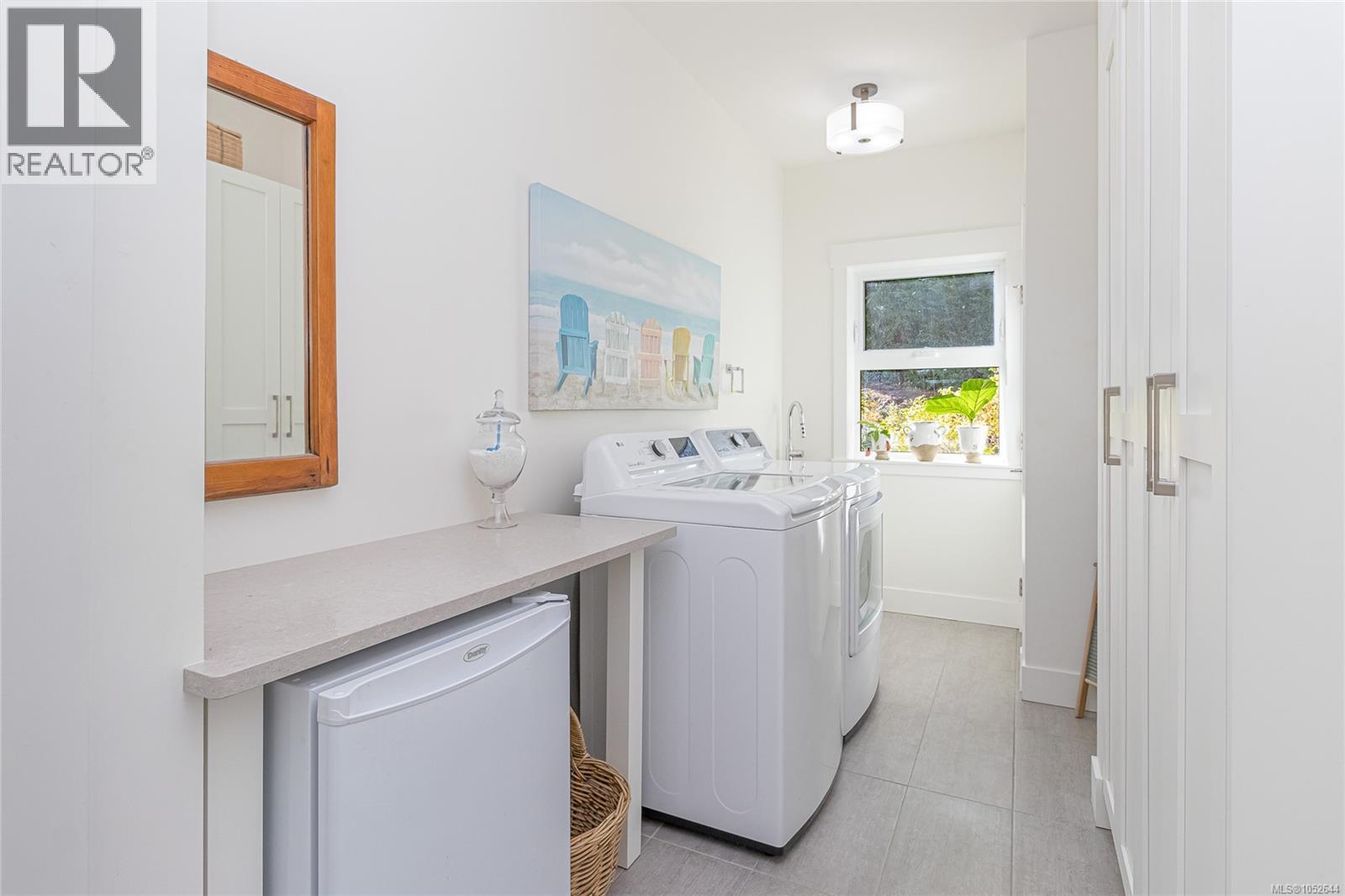 672 Mill Bay Pl - 48