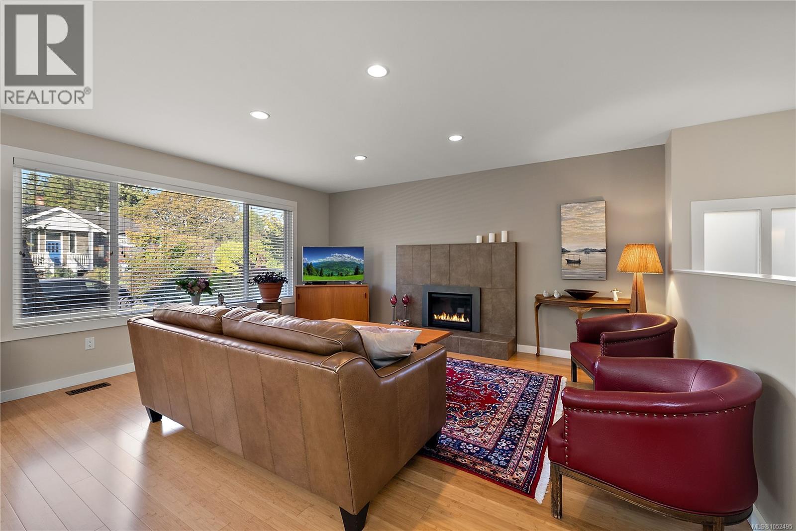 453 Monterey Ave - 7