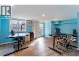 2018 Cottonwood Crescent Se, Calgary, AB T2B1T1 Photo 18