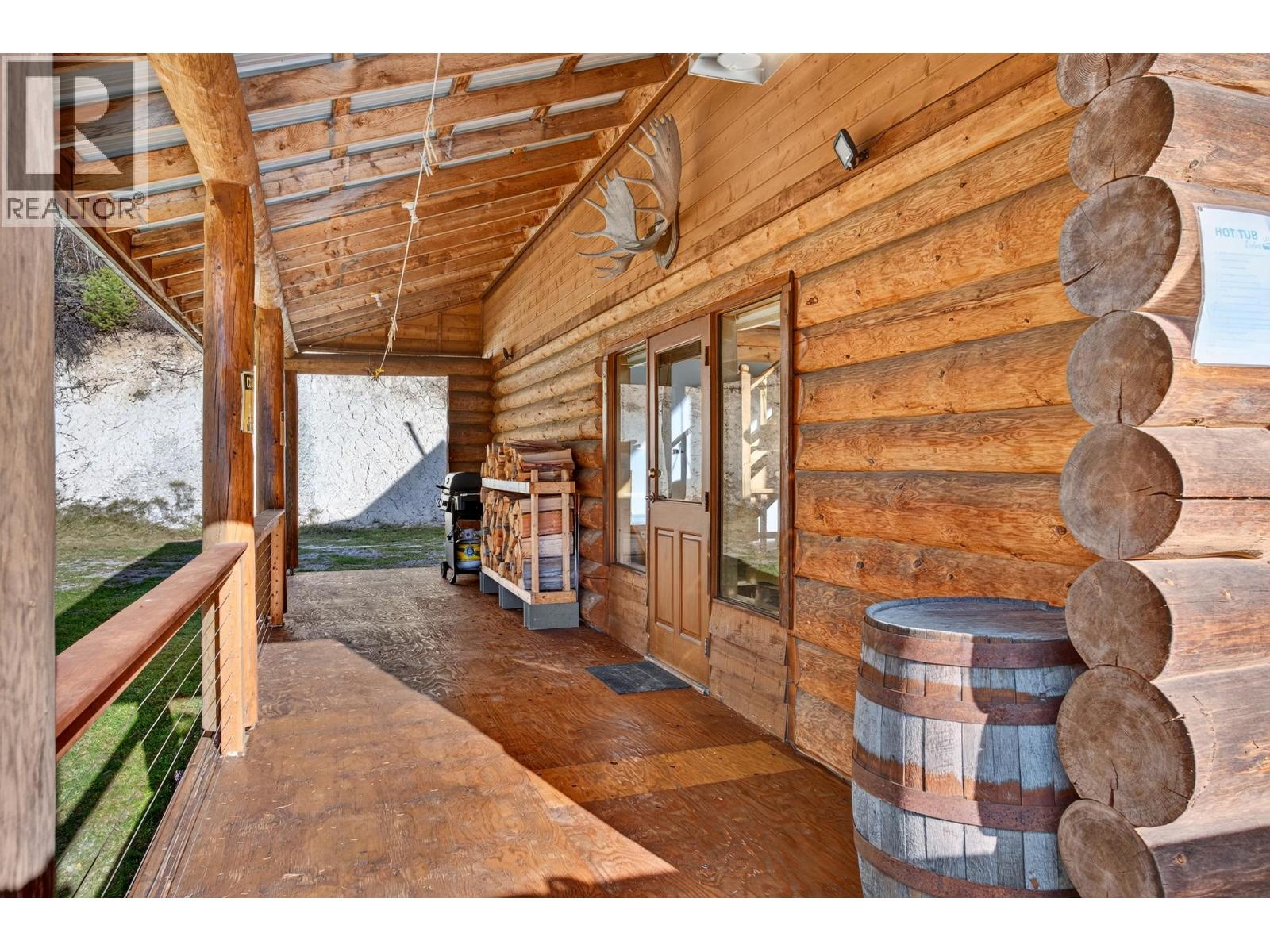 2405 95 Highway - 9