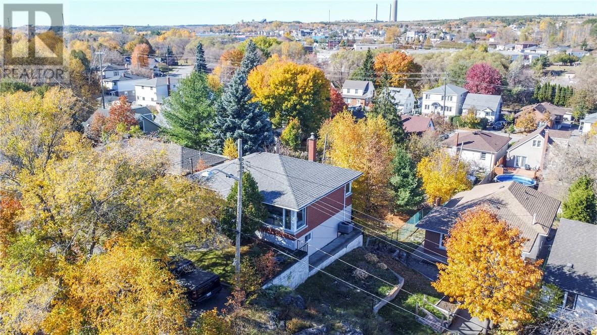 885 Adelaide Street - 53