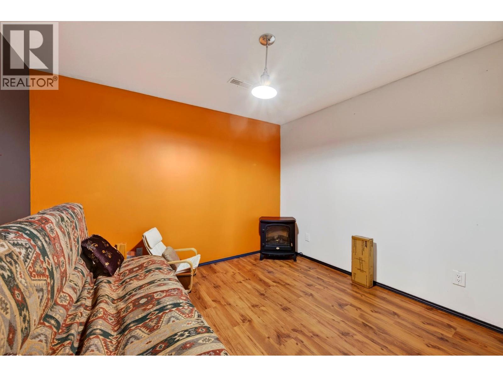 2405 95 Highway - 54