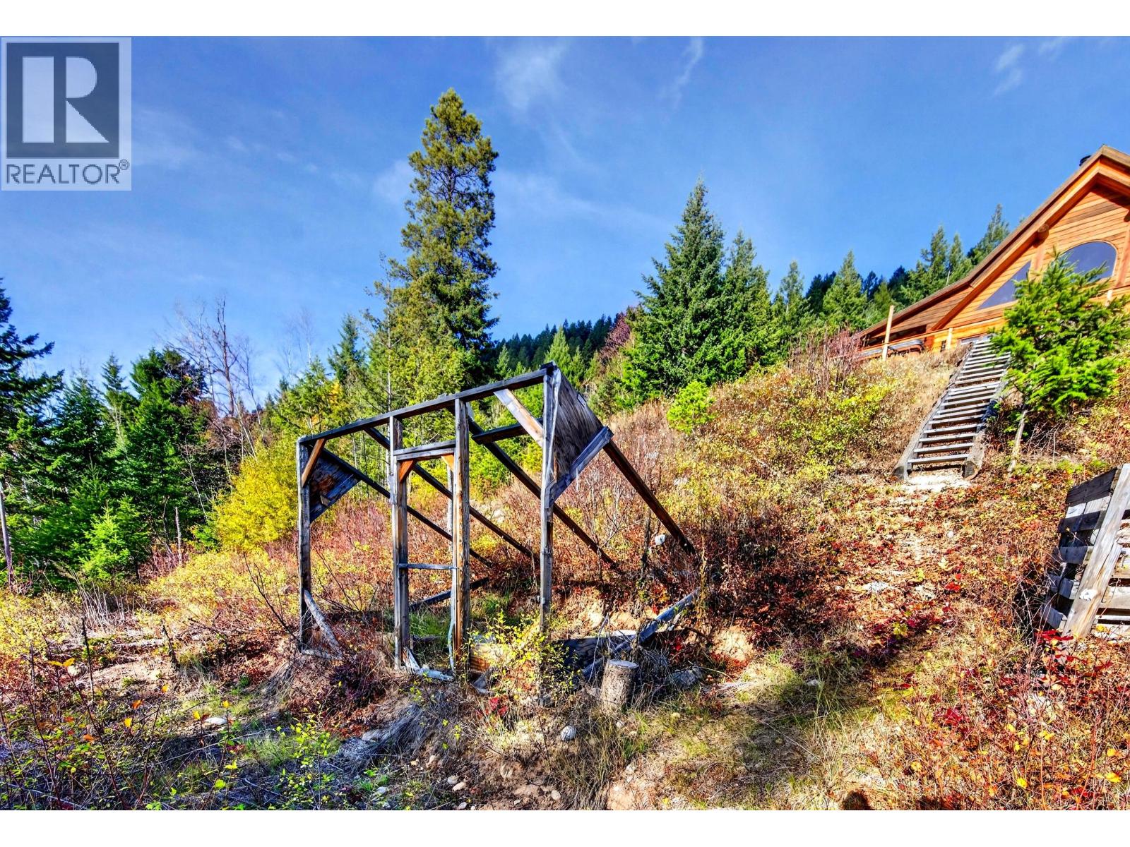2405 95 Highway - 69
