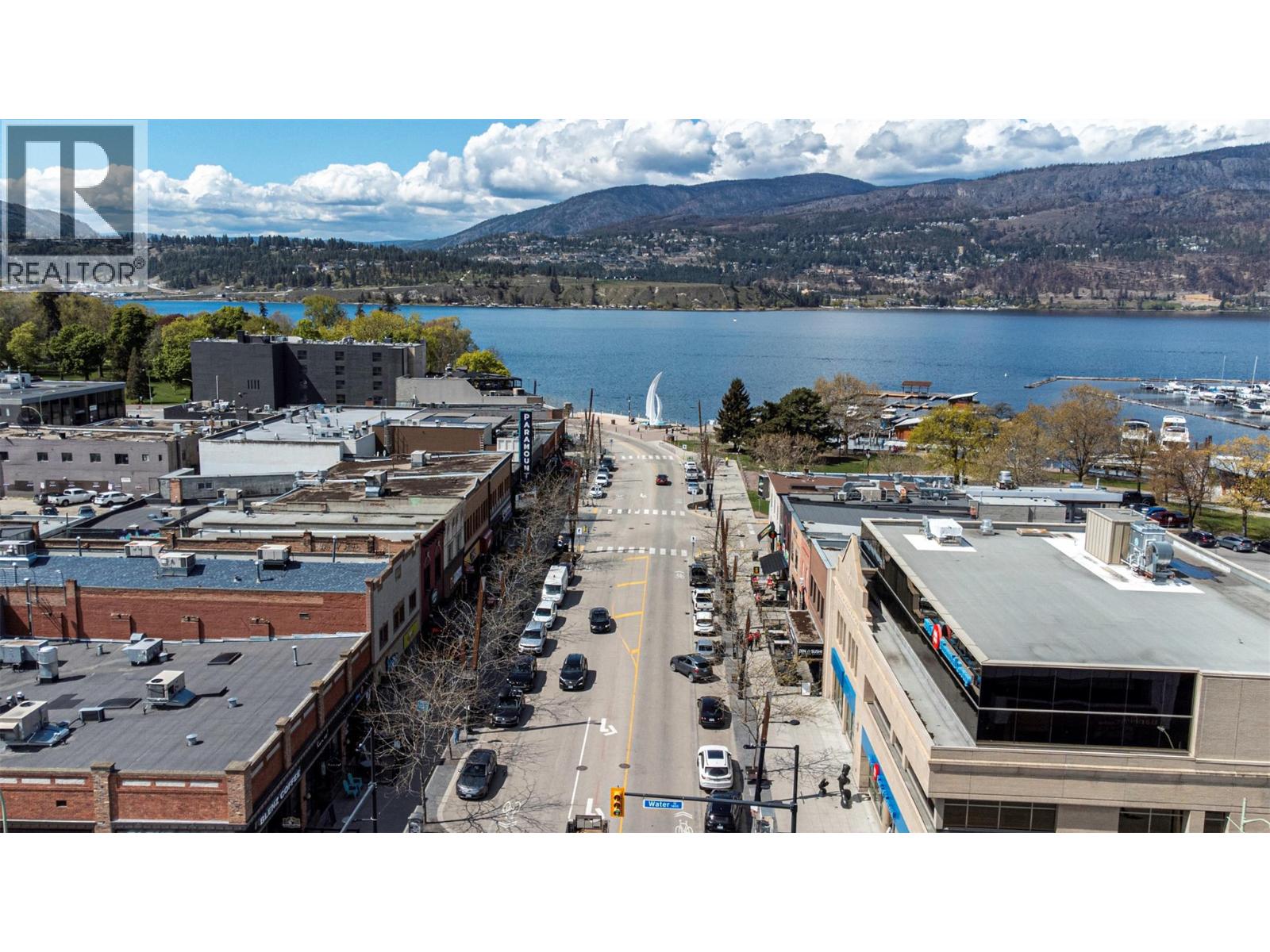  453 Bernard Avenue, Kelowna