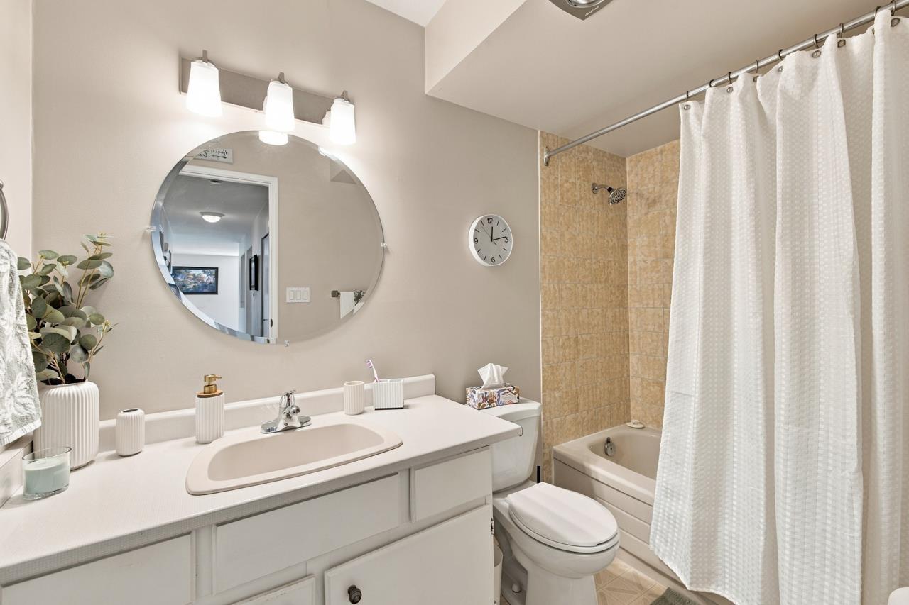 212 32040 TIMS AVENUE, Abbotsford - Image 1
