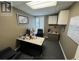 B - 1040 Gardiners Road, Kingston, ON K7P0G1 Photo 8