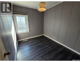 414 Young Street, Bienfait, SK S0C0M0 Photo 11