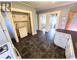 414 Young Street, Bienfait, SK S0C0M0 Photo 9