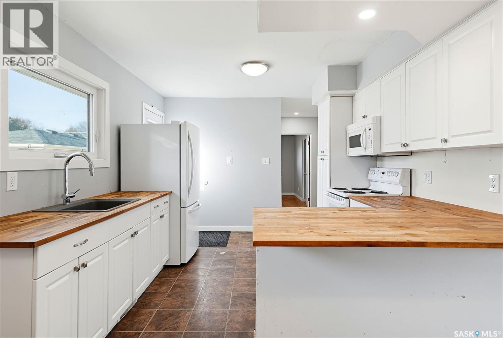 13 Stewart AVENUE, Saskatoon — photo 9