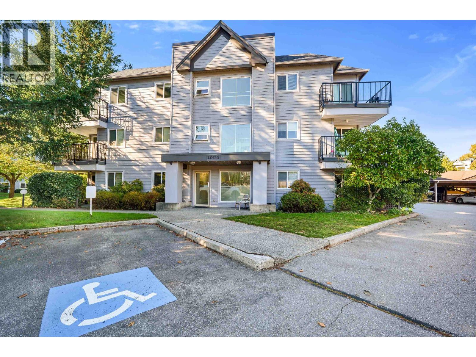 Photo of B307 40120 WILLOW CRESCENT 20