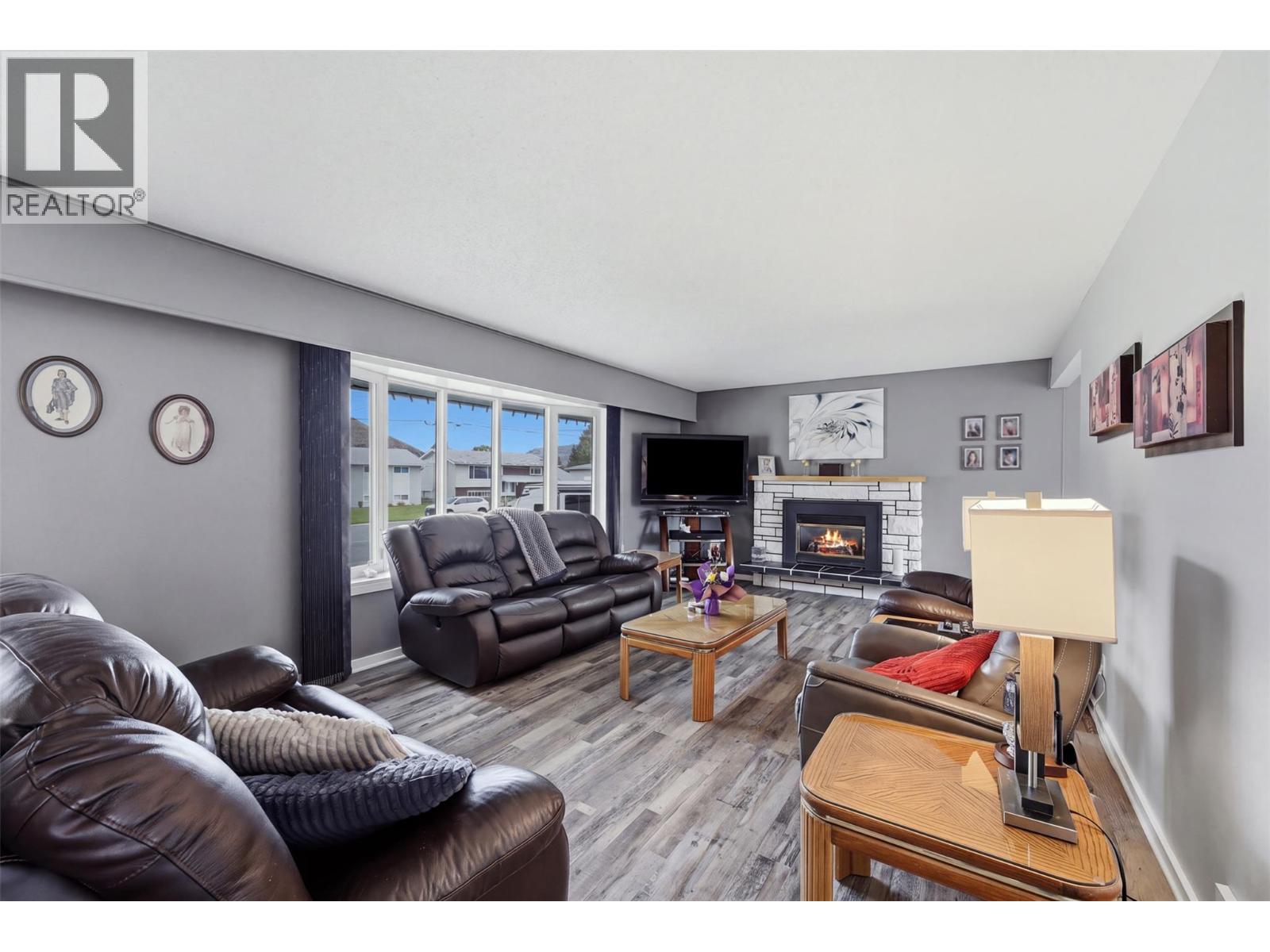 851 Sumac Place - 11