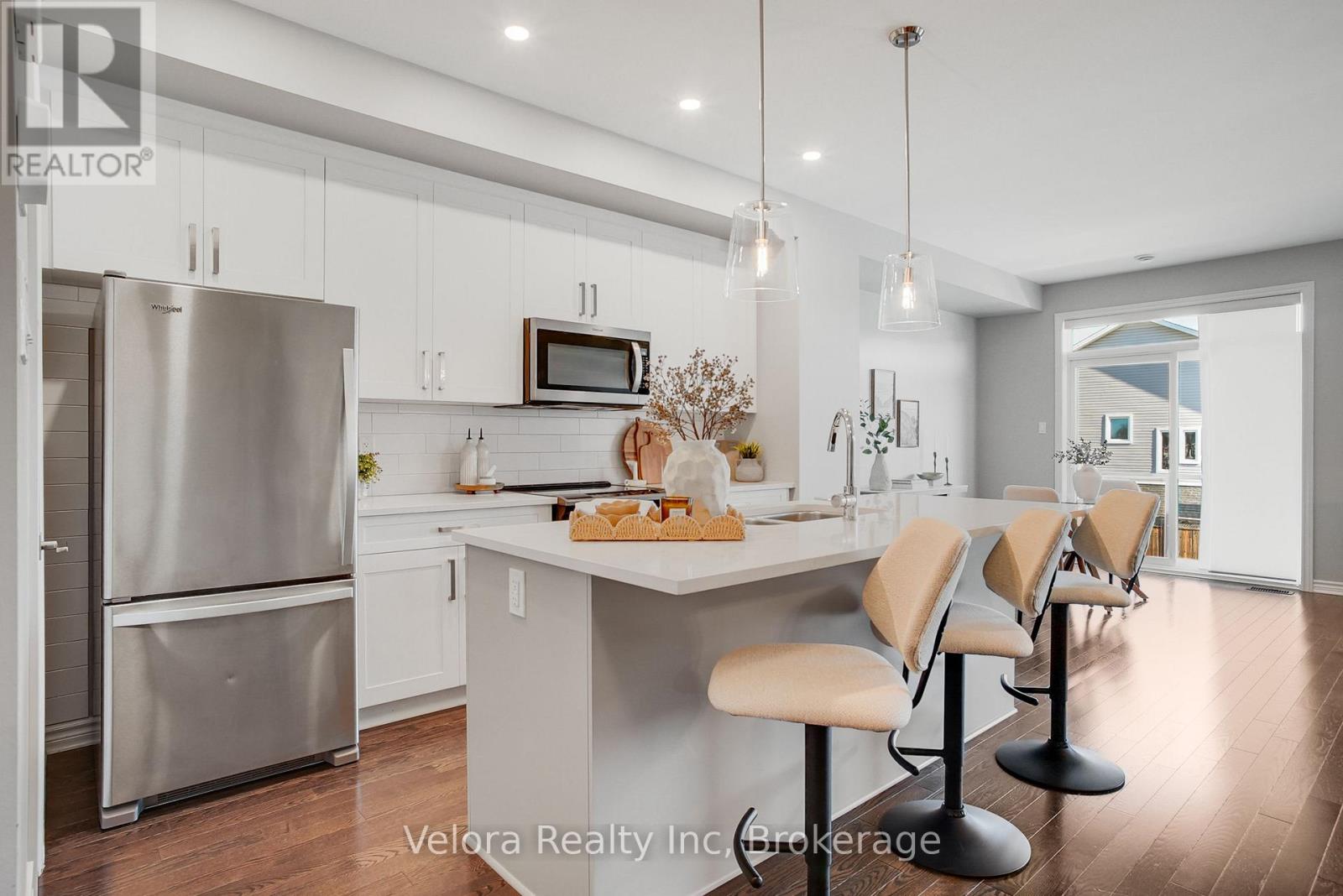 Condos for Sale in Ottawa – 221 PASTEL WAY, Ottawa – By Peter Sagos - Image 9