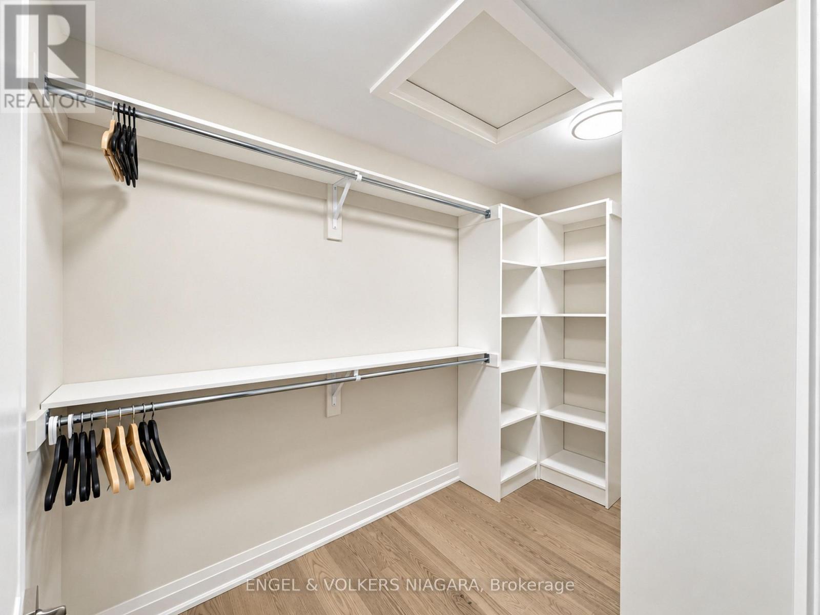 4499 FOURTH AVENUE - 36