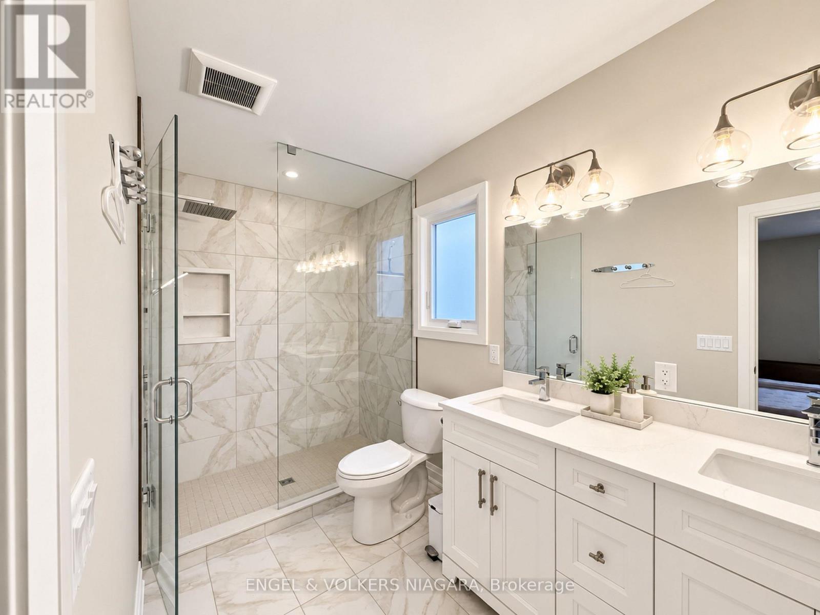 4499 FOURTH AVENUE - 37