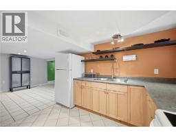 94 Clarendon Avenue, Hamilton, ON L9A3A3 Photo 32