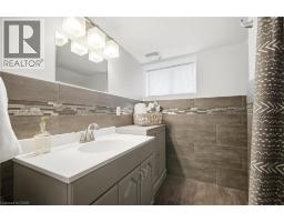 94 Clarendon Avenue, Hamilton, ON L9A3A3 Photo 38