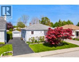 4pc Bathroom - 94 Clarendon Avenue, Hamilton, ON L9A3A3 Photo 6