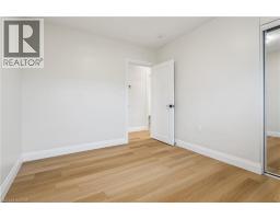 121 Toby Crescent Unit# Main, Hamilton, ON L8T2N9 Photo 16