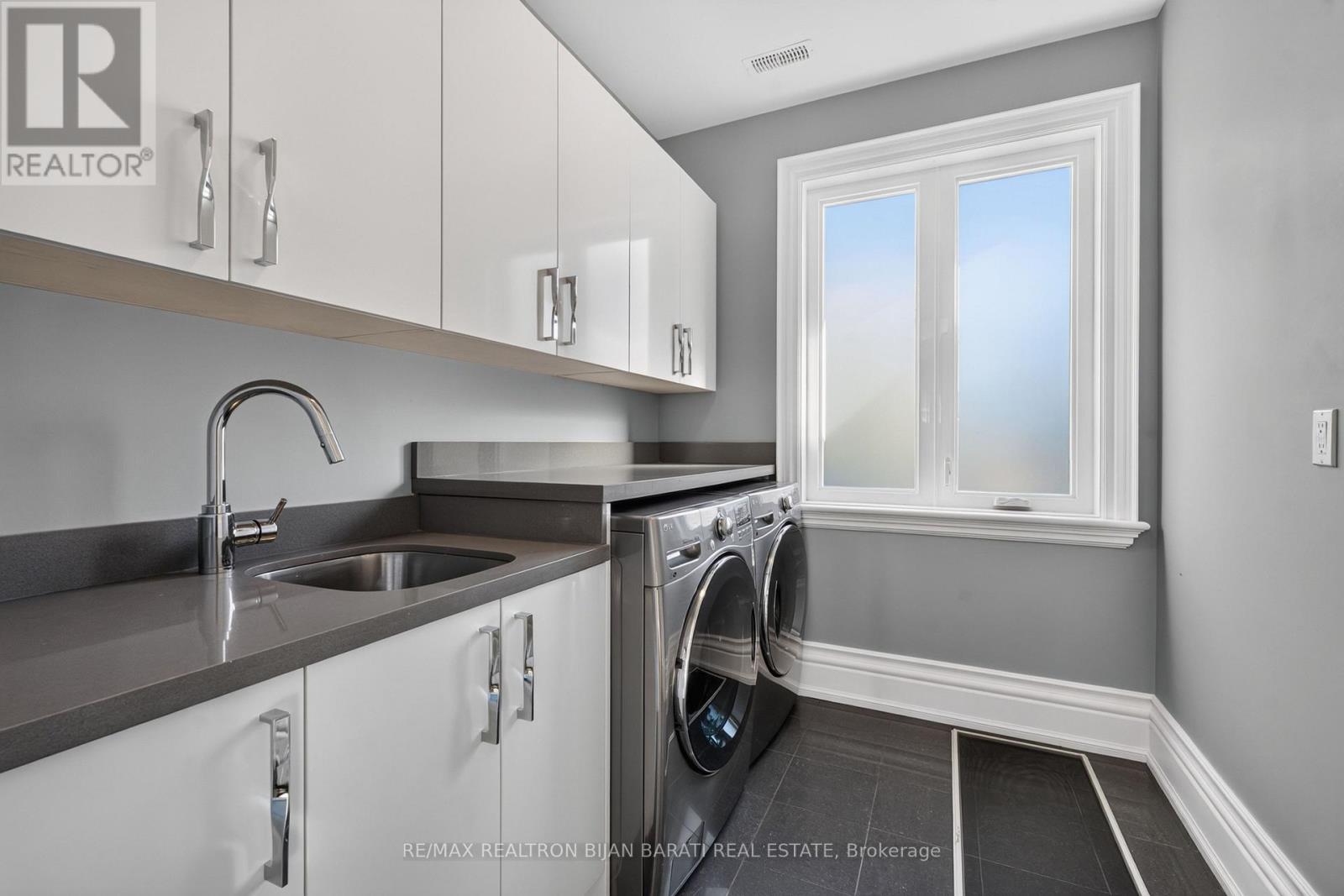 34 Flaremore Crescent, Toronto, ON photo 40