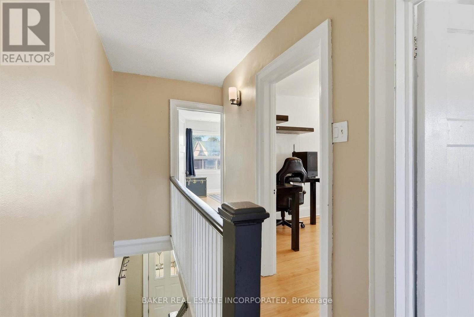 1867 Dufferin Street, Toronto, ON photo 15