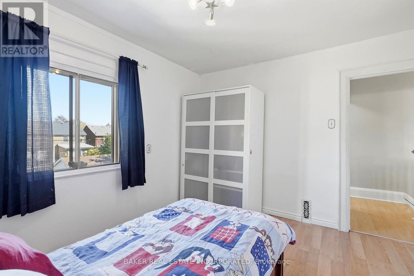 1867 Dufferin Street, Toronto, ON photo 22