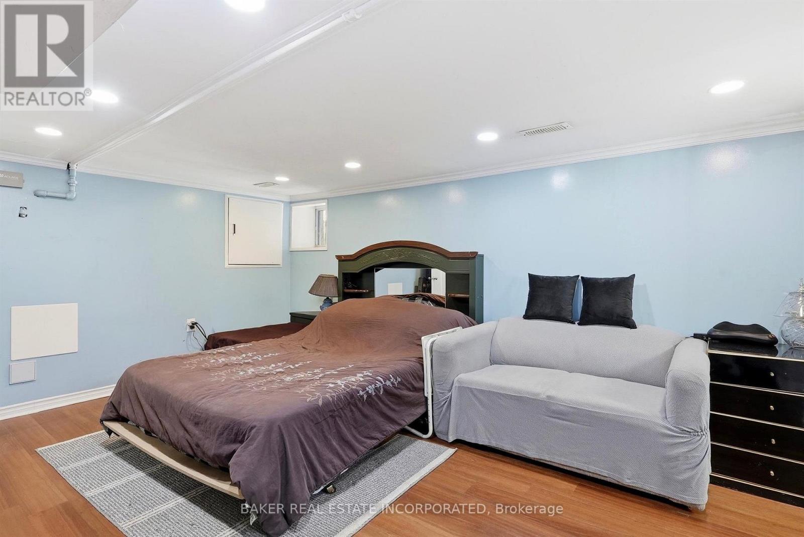 1867 Dufferin Street, Toronto, ON photo 29