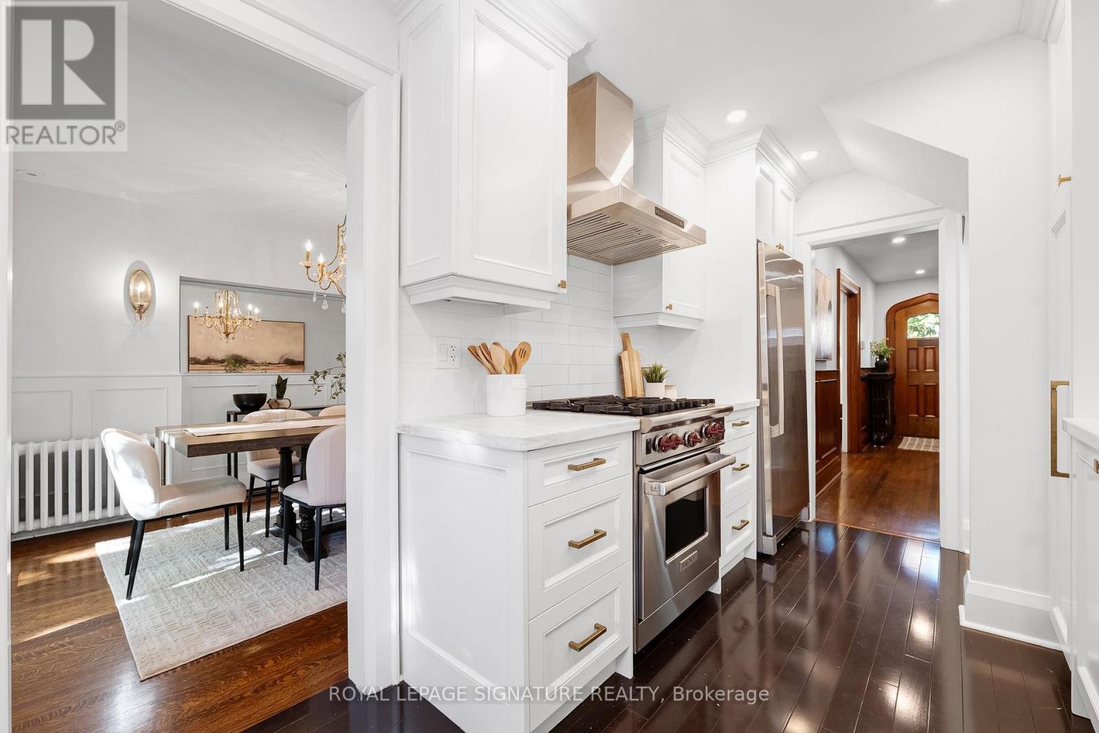 25 Cranbrooke Avenue, Toronto, ON photo 10