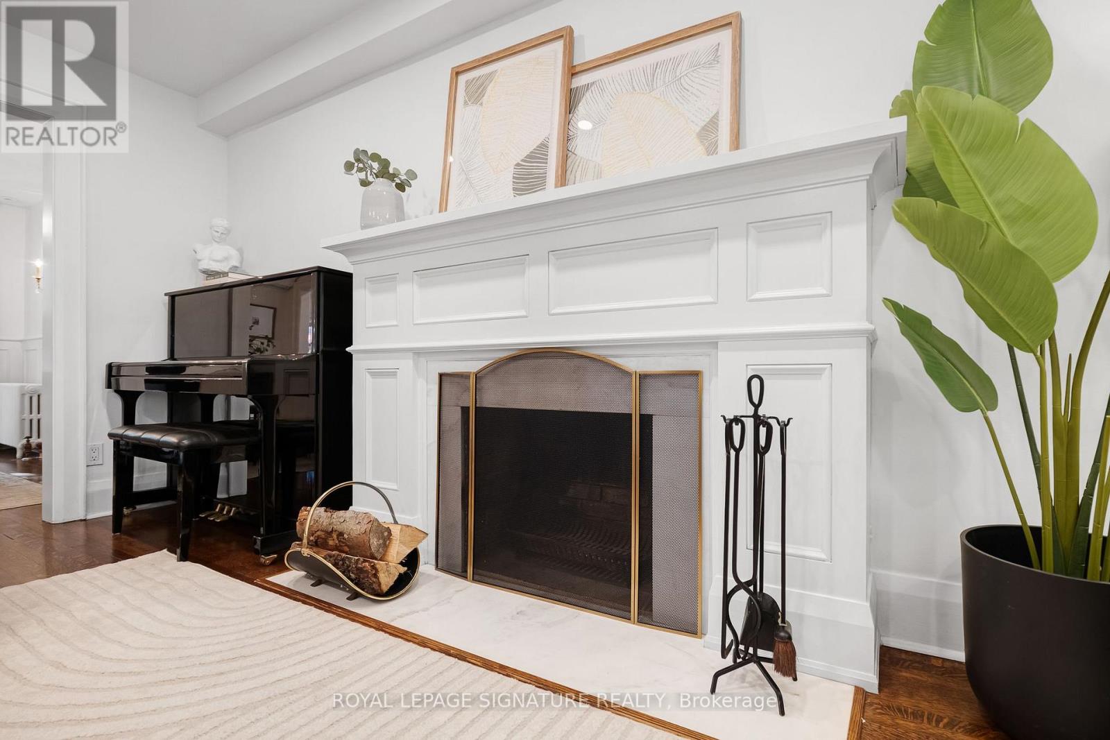 25 Cranbrooke Avenue, Toronto, ON photo 4