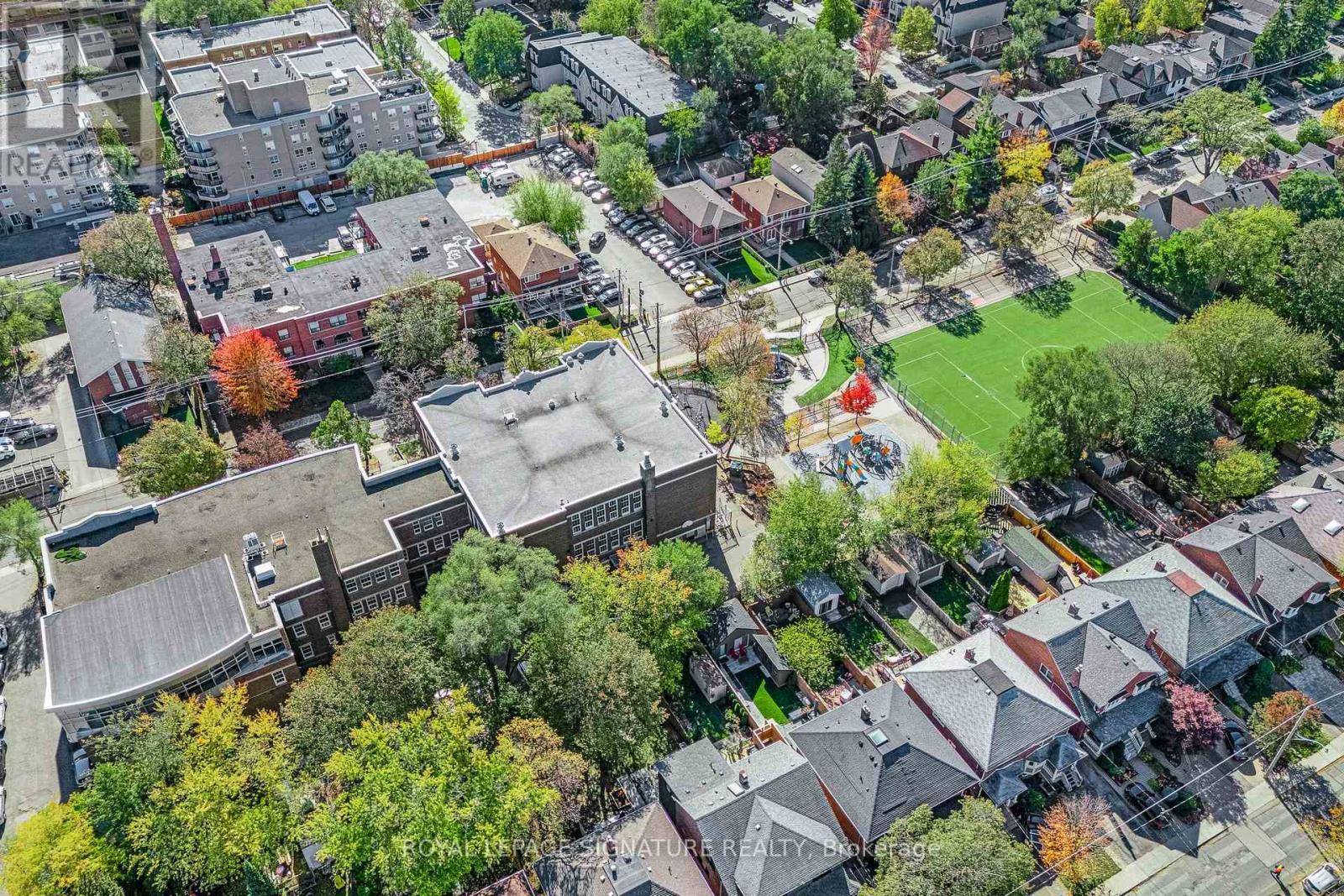 25 Cranbrooke Avenue, Toronto, ON photo 41