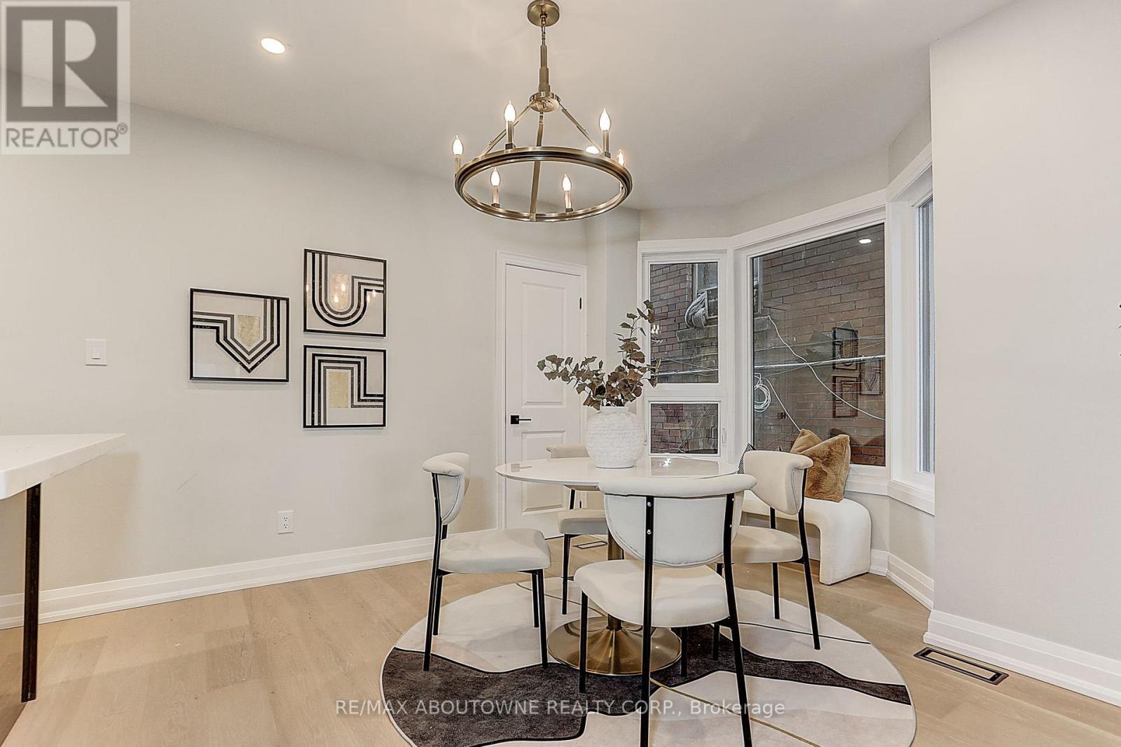 564 Dufferin Street, Toronto, ON photo 14
