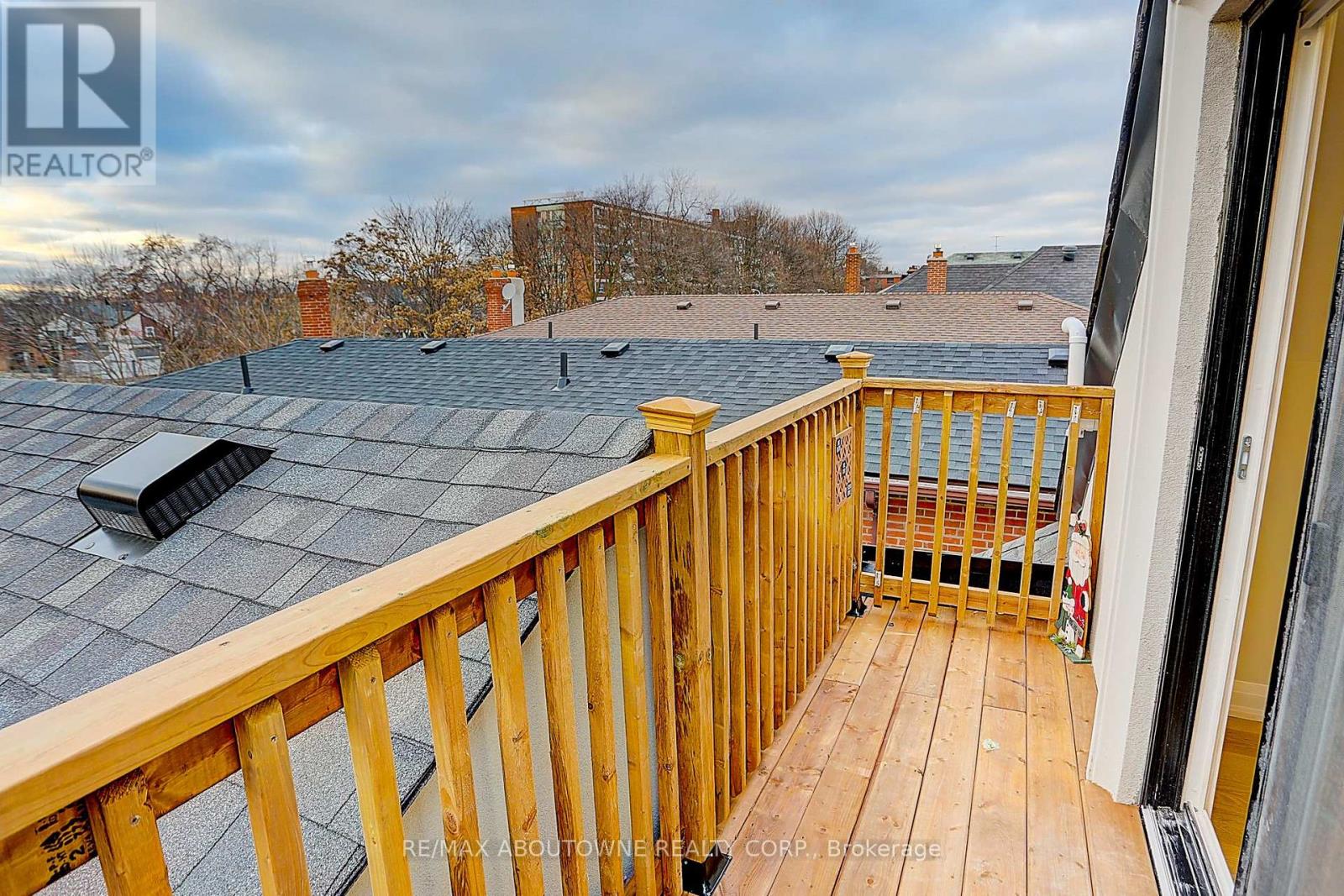 564 Dufferin Street, Toronto, ON photo 39