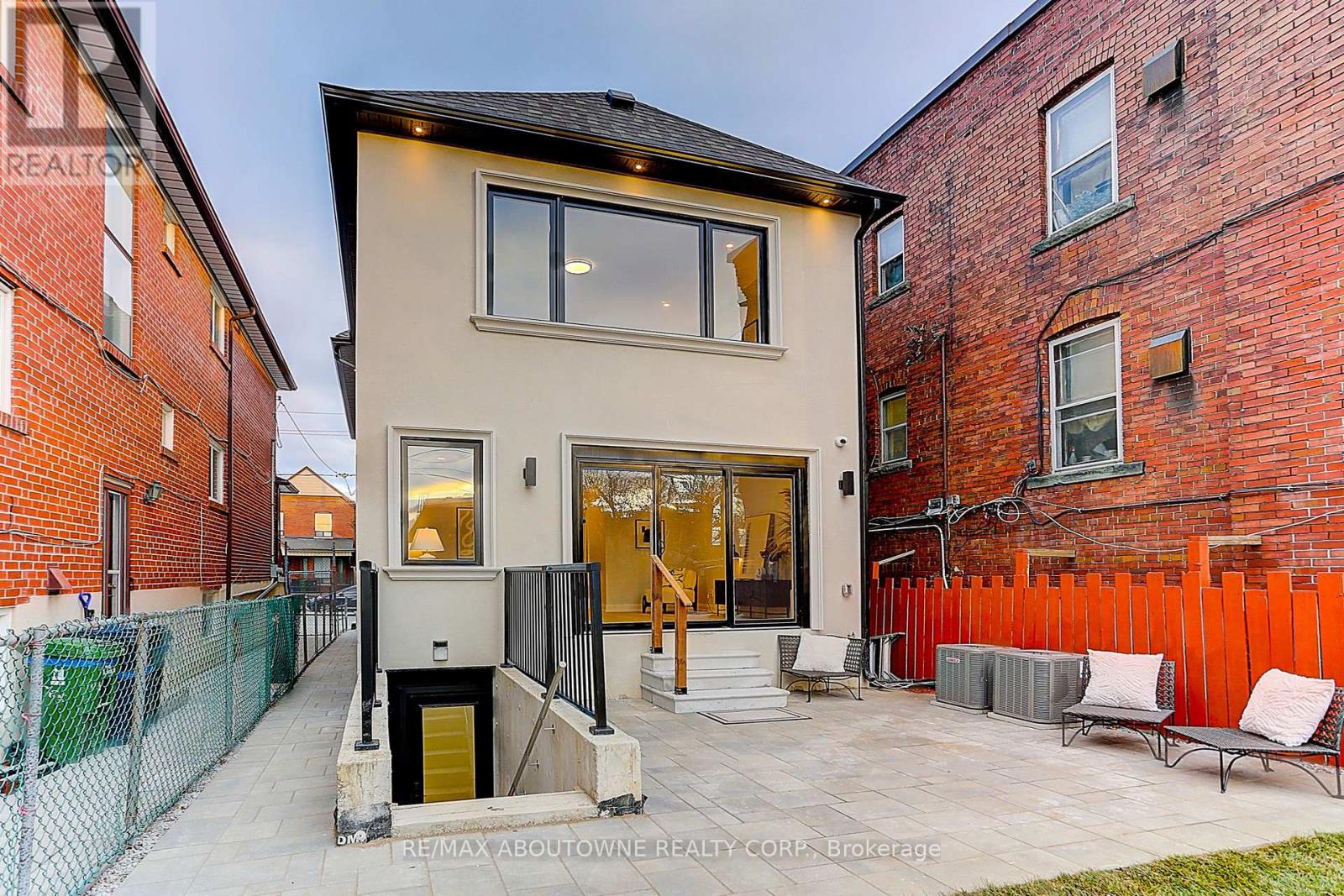 564 Dufferin Street, Toronto, ON photo 50