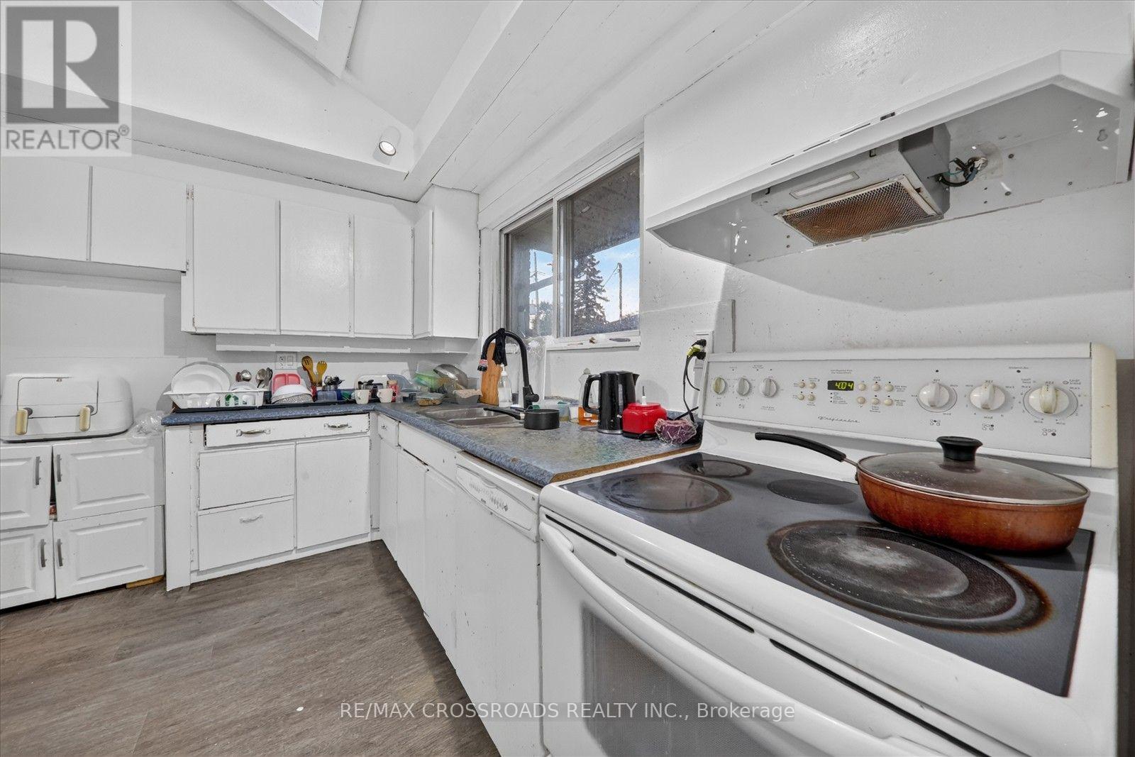 75 Fordover Drive, Toronto, ON photo 9