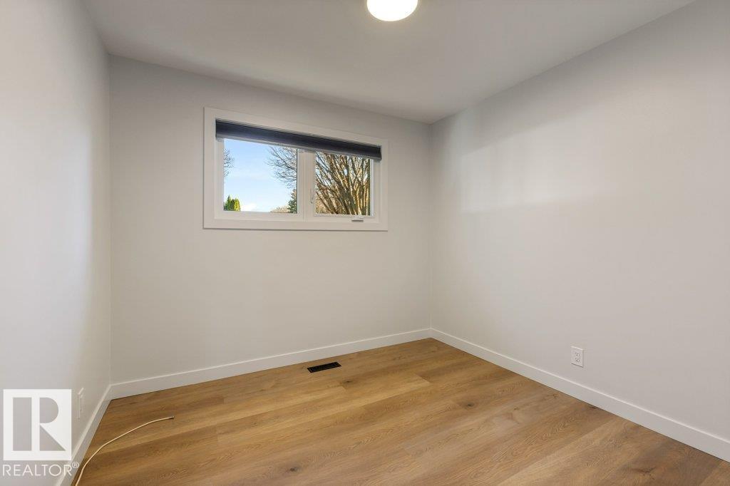 4 Fleetwood Crescent, photo 24