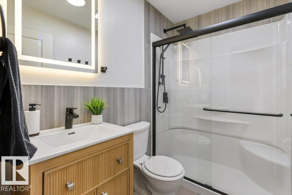 4 Fleetwood Crescent, photo 25