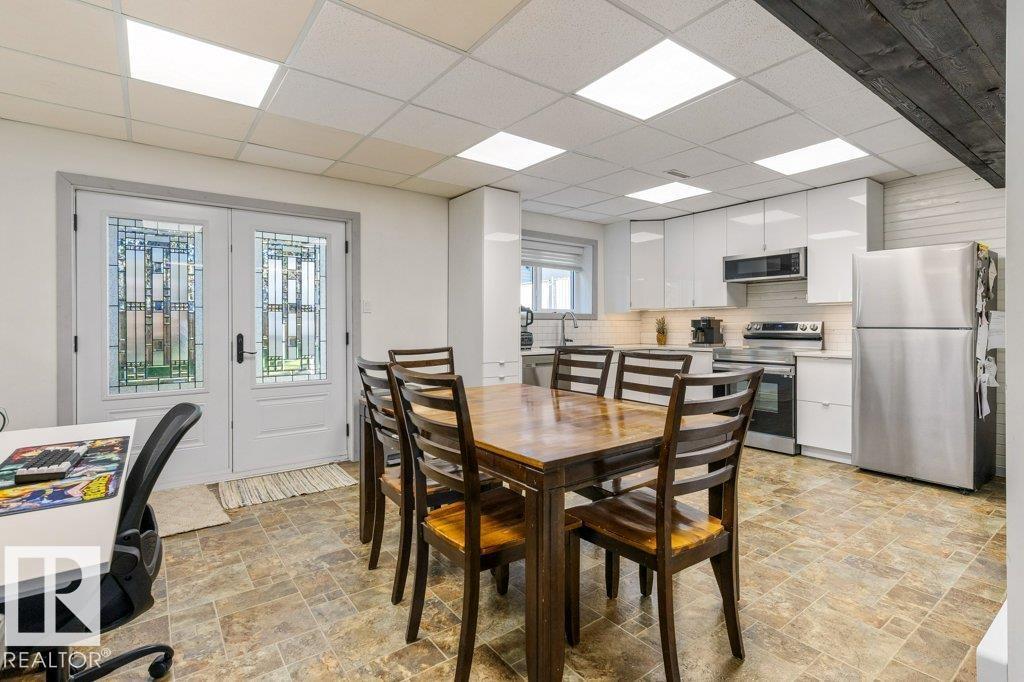 4 Fleetwood Crescent, photo 33