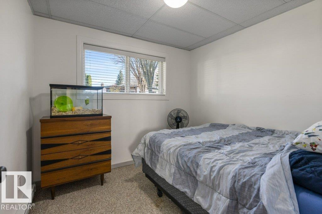 4 Fleetwood Crescent, photo 39