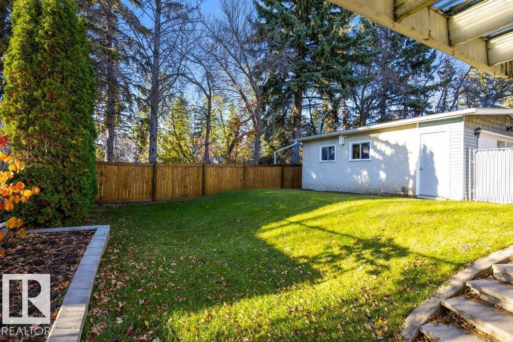 4 Fleetwood Crescent, photo 49