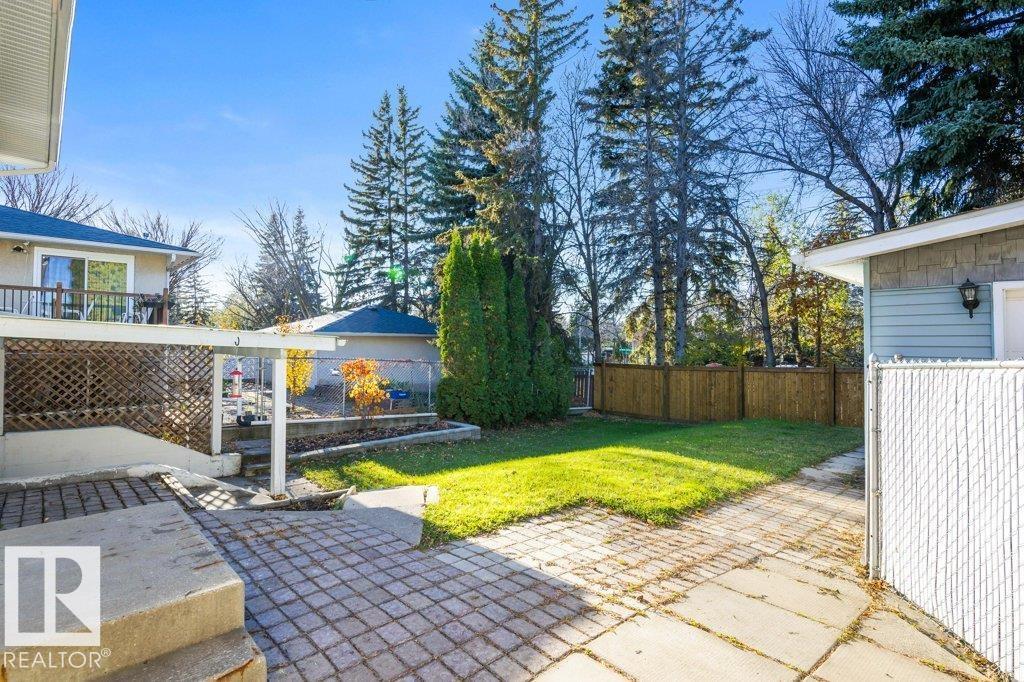 4 Fleetwood Crescent, photo 52
