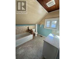 998 Bronx Street, Pembroke, ON K8A6G3 Photo 35
