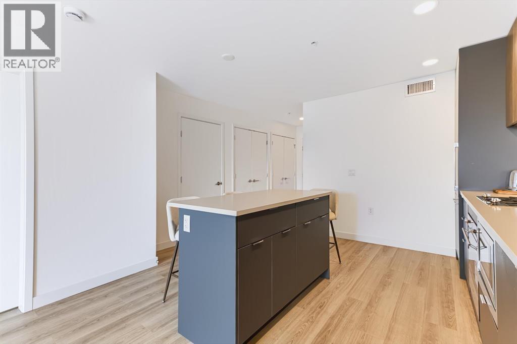 Photo of 406 2419 GRANT STREET 12