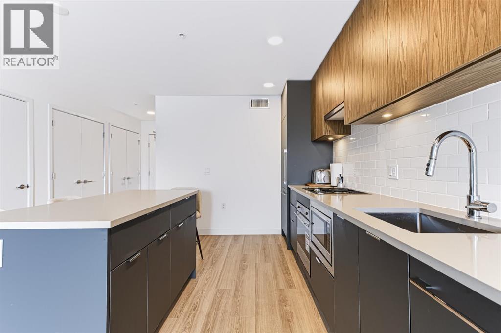 Photo of 406 2419 GRANT STREET 11