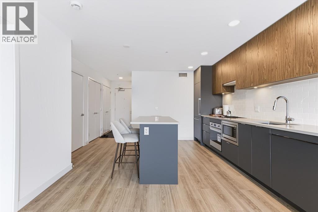 Photo of 406 2419 GRANT STREET 9