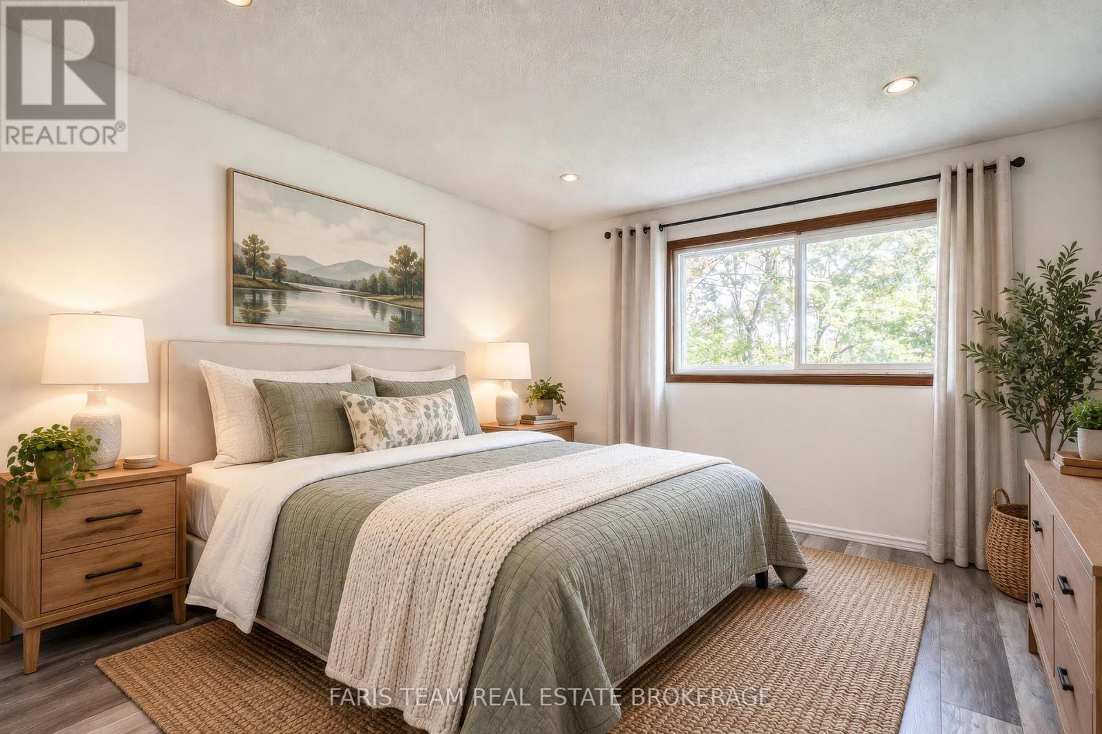 29 Oneida Avenue, Oro-Medonte, ON photo 13
