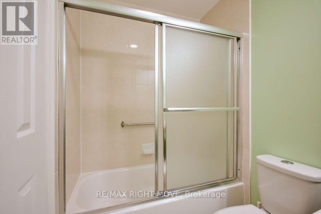 #UNIT 302 9 WESTMOUNT DRIVE S - 25