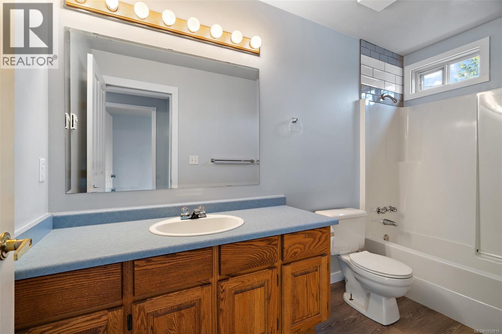 2447 Valleyview Pl - 19