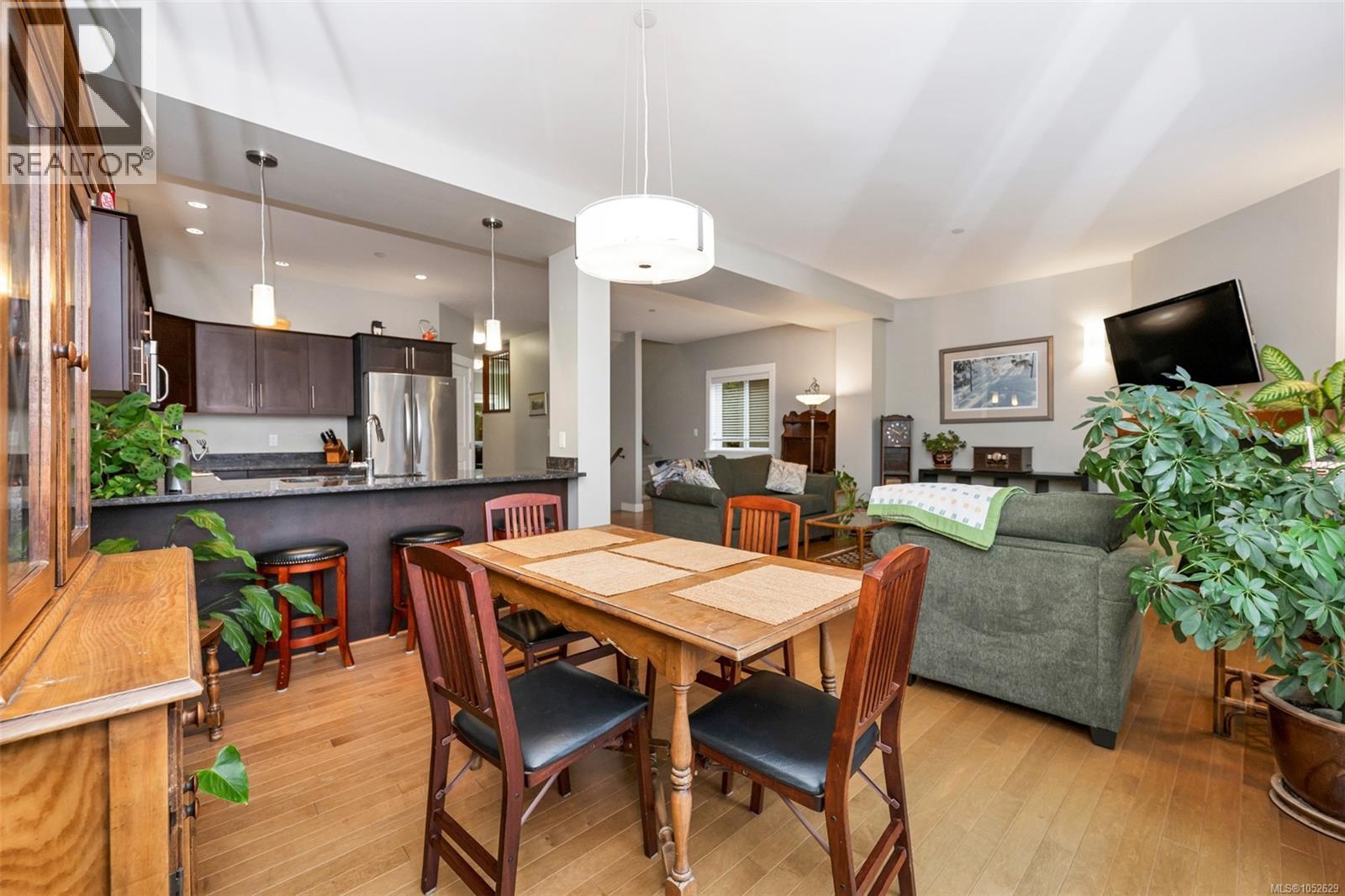 37 2319 Chilco Road, View Royal