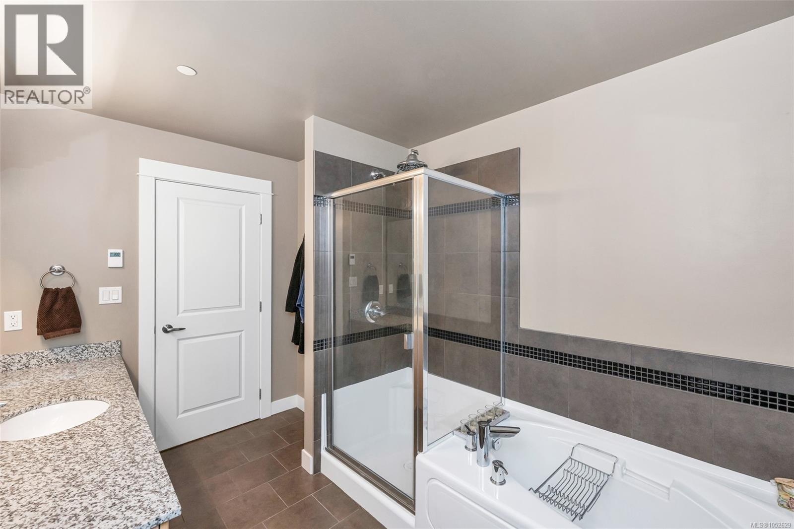 37 2319 Chilco Road, View Royal