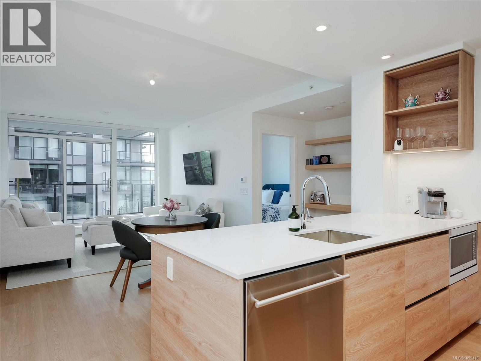 606 363 Tyee Road, Victoria
